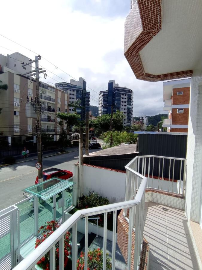 Apartamento Com Estacionamento, Wi-Fi, Ar Condicionado A 300 Metros Da Praia Da Enseada No Guaruja. Dış mekan fotoğraf