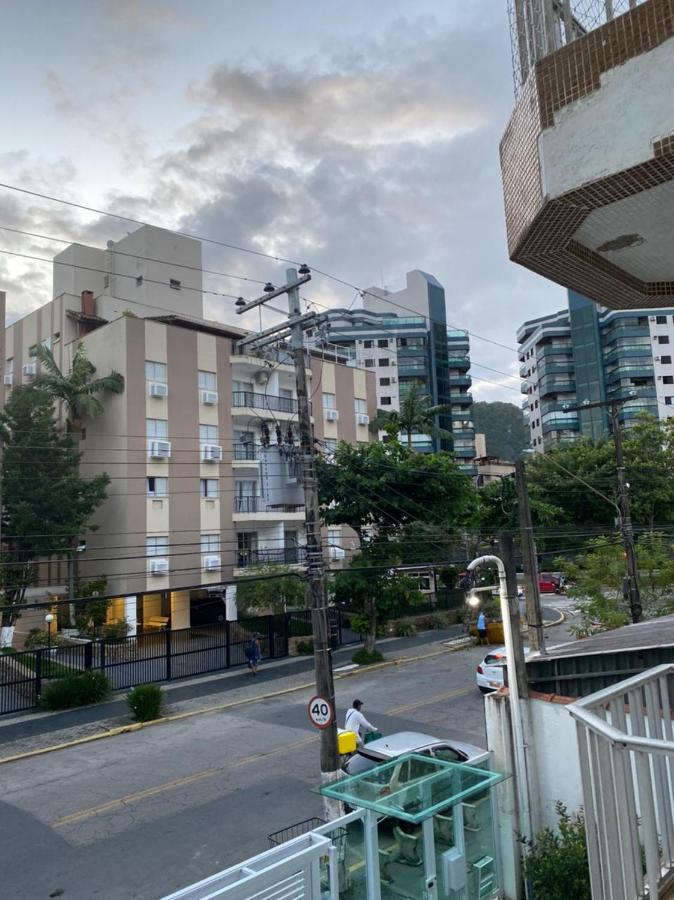 Apartamento Com Estacionamento, Wi-Fi, Ar Condicionado A 300 Metros Da Praia Da Enseada No Guaruja. Dış mekan fotoğraf