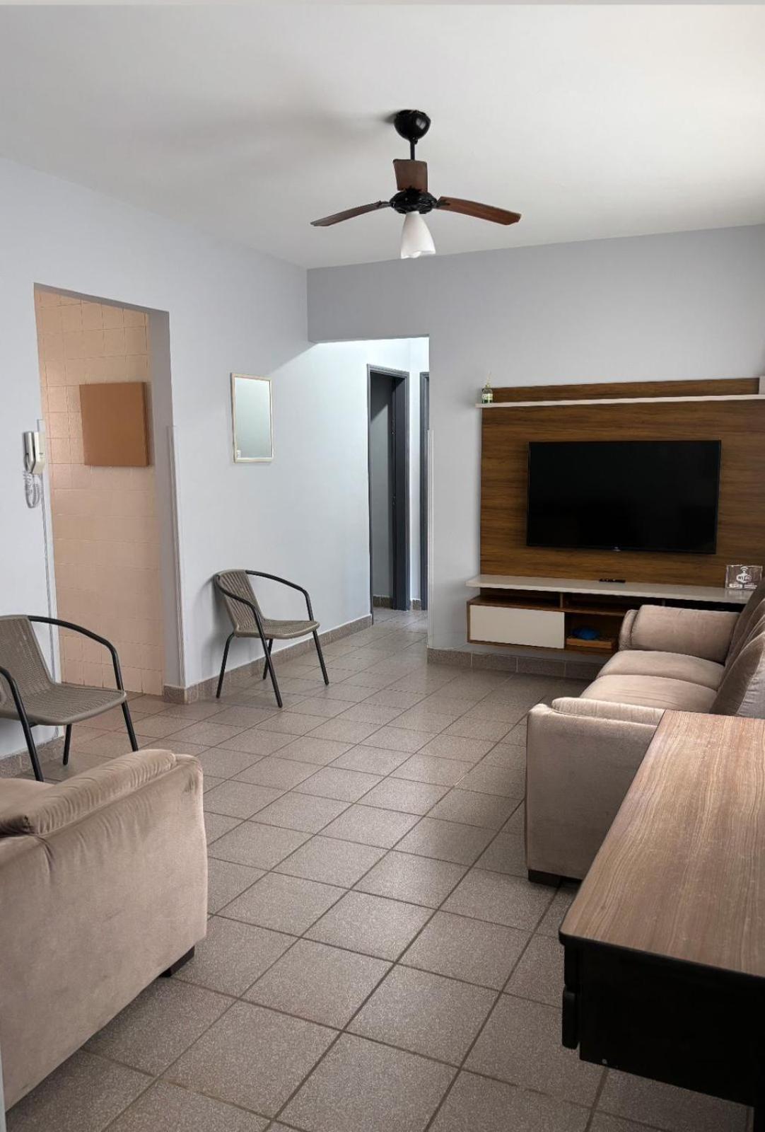 Apartamento Com Estacionamento, Wi-Fi, Ar Condicionado A 300 Metros Da Praia Da Enseada No Guaruja. Dış mekan fotoğraf